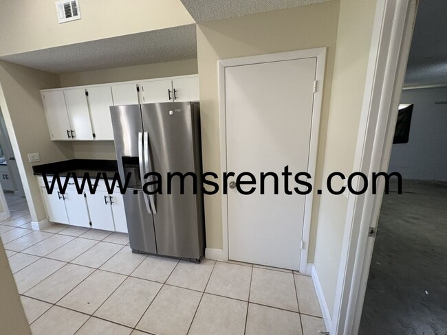 Building Photo - 1080 Hali Ridge Ct
