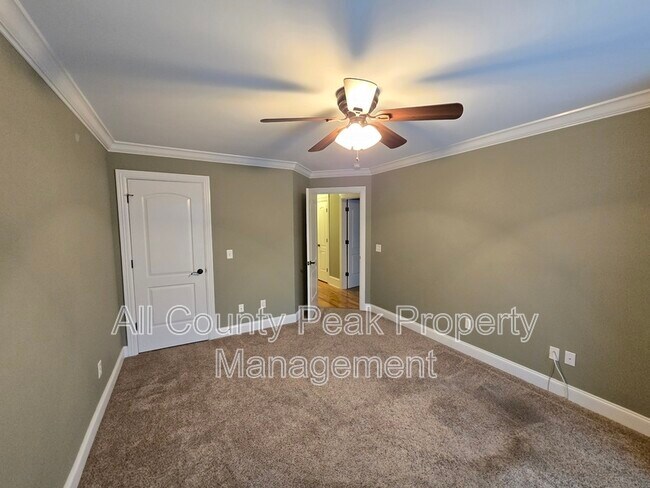 Building Photo - 216 Shady Ridge Ln