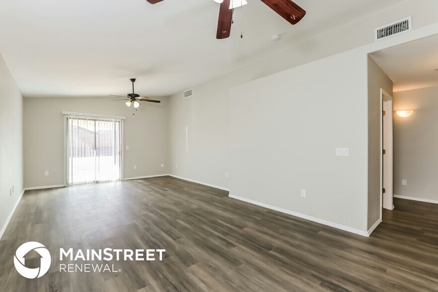 Building Photo - 6895 W Quailwood Way