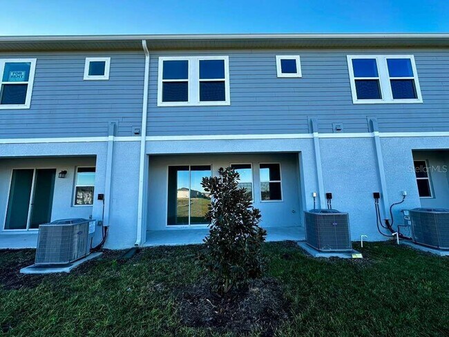 Building Photo - 2427 Bevel Ln