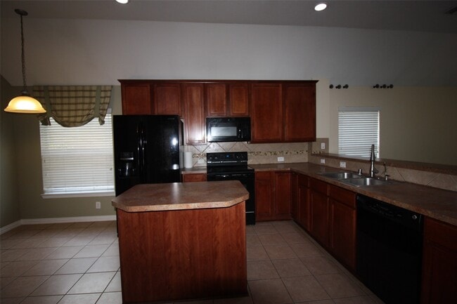 Building Photo - 7038 Cornflower Ln
