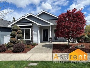 Building Photo - Fully Furnished 2BR/2BA Home in Central Point