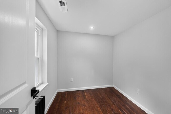 Building Photo - 4469 Silverwood St