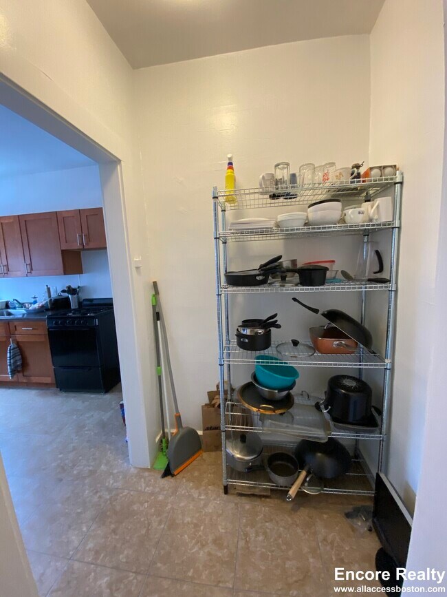 Building Photo - 7 Mt Hood Rd