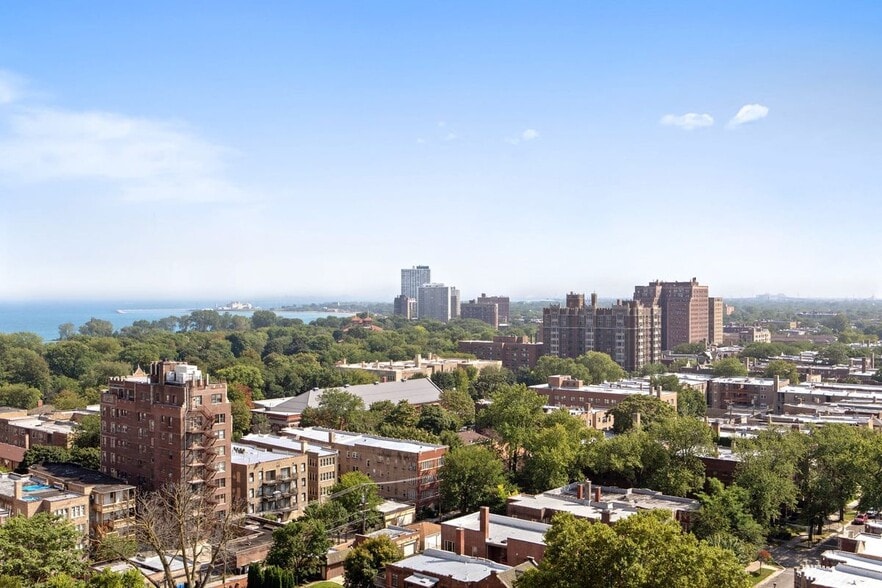 Building Photo - 2231 E 67th St