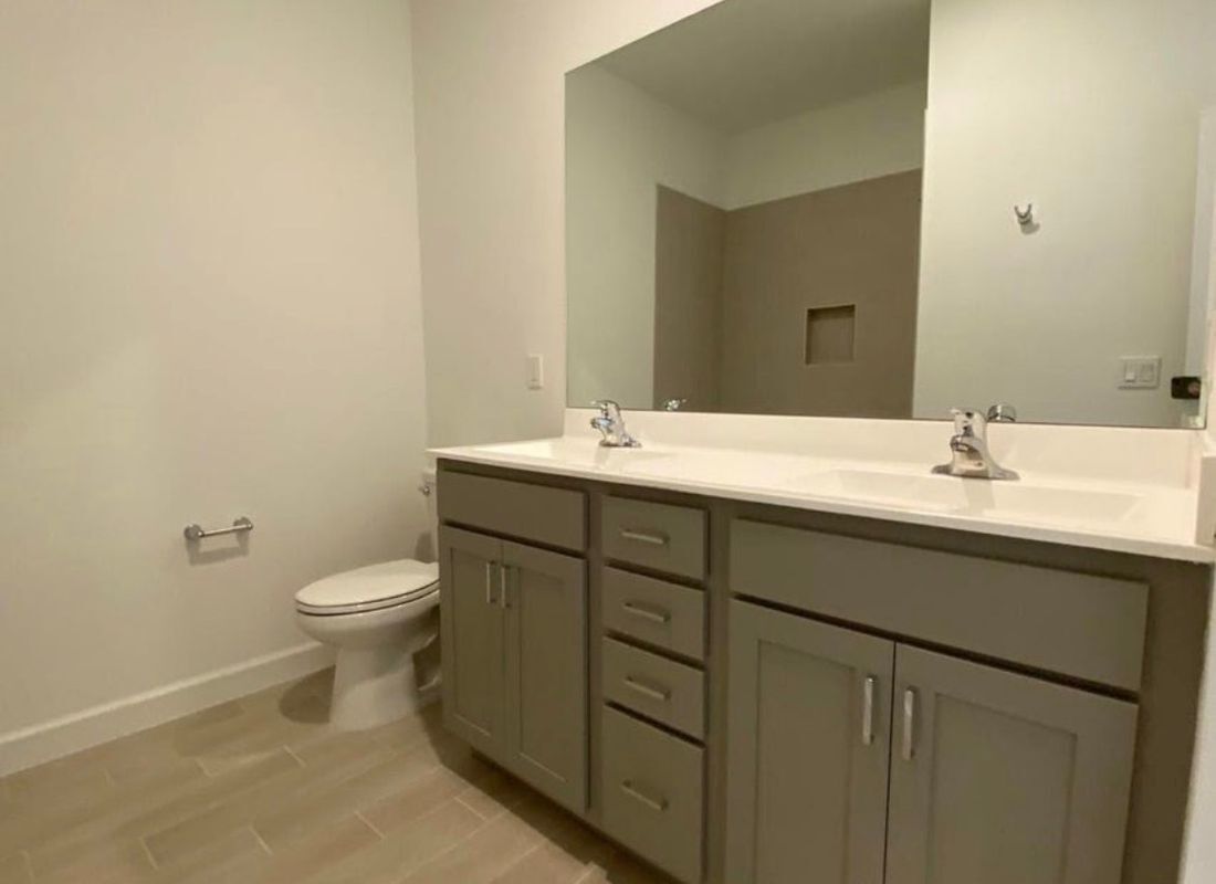 Building Photo - 4946 Navali Dr