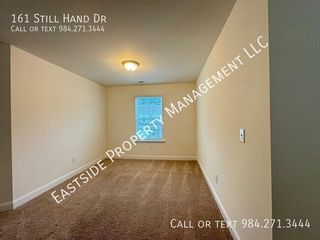 Building Photo - 161 Still Hand Dr