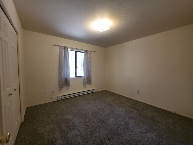 Building Photo - 2804 Burro Springs Ovi