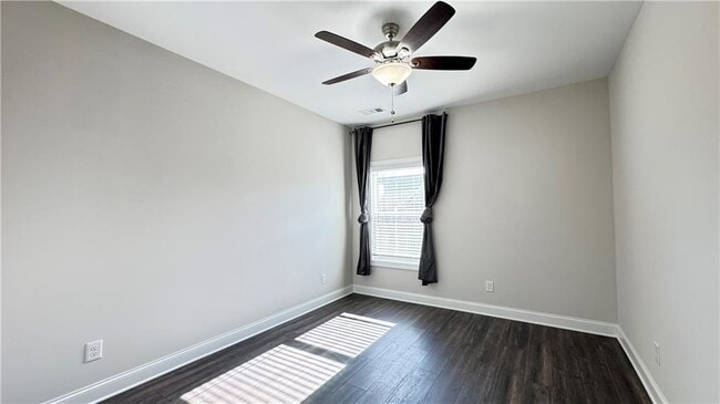 Building Photo - 750 Fieldcrest Park Ln