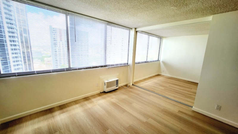 Building Photo - 55 S Kukui St