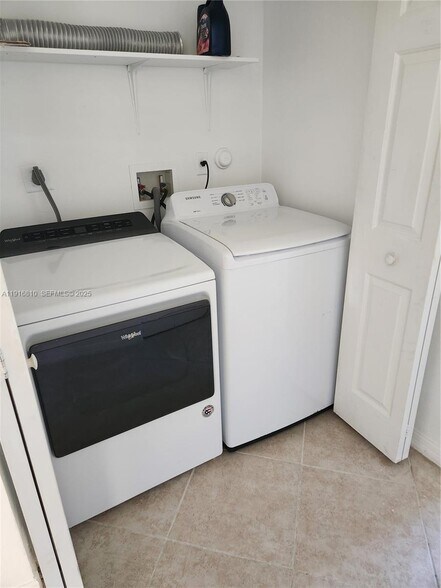 Building Photo - 13822 SW 256th St