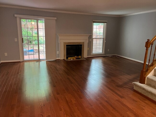 Building Photo - Stunning Three Finished Level Townhome Clo...
