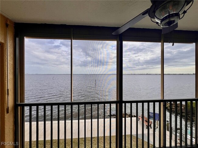 Building Photo - 4015 SE 20th Pl