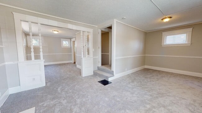 Building Photo - Old Brooklyn - 3 Bedroom Single Family Home