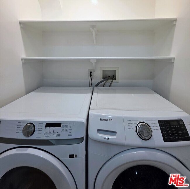 Building Photo - 1029 Pleasant View Ave