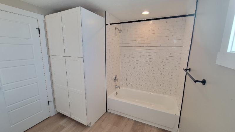 Building Photo - 668 Ann St