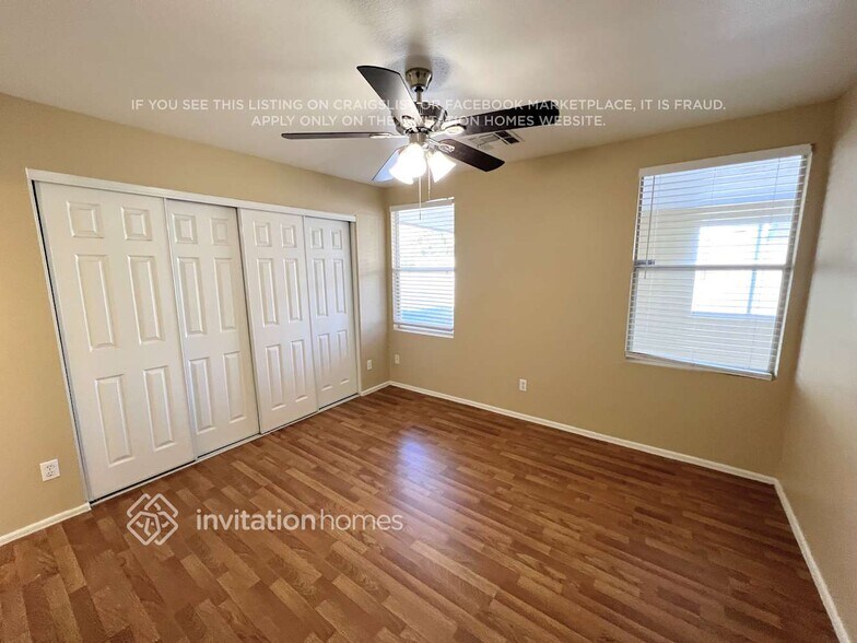 Building Photo - 1868 W Renaissance Ave