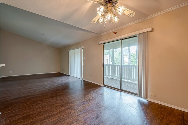 Building Photo - 14911 Wunderlich Dr