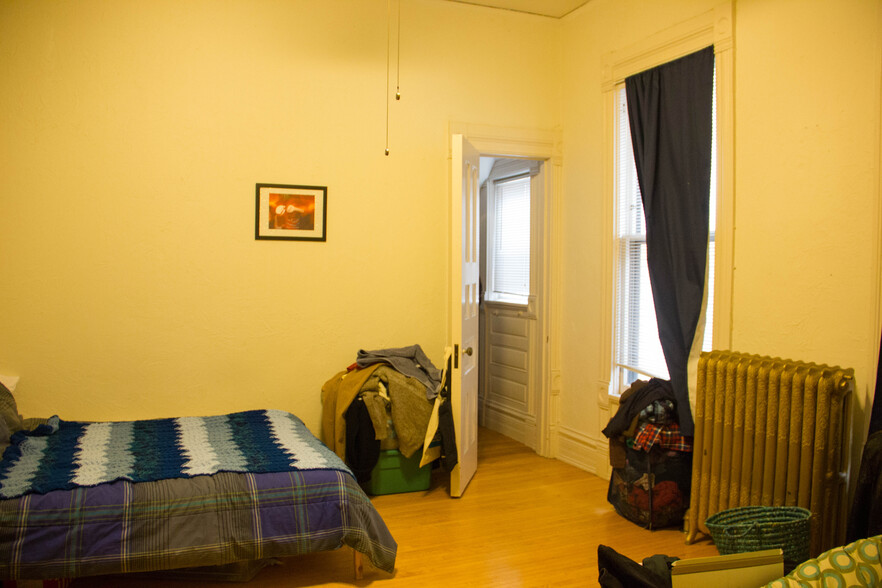 bedroom 1 features a large closet - 2421 1st Ave S