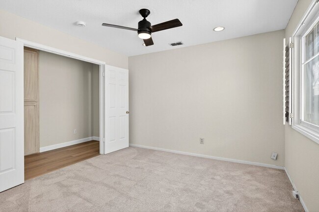 Building Photo - Renovated Court Location Beauty – Spacious 4BD Home Near Pleasant Hill!