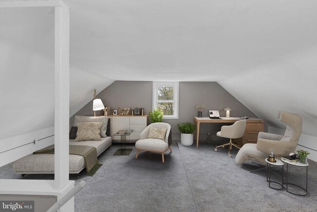 Building Photo - 713 Public Rd