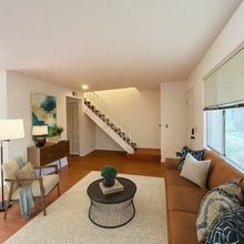 Building Photo - Adorable 3 bed / 1.5 bath Condo