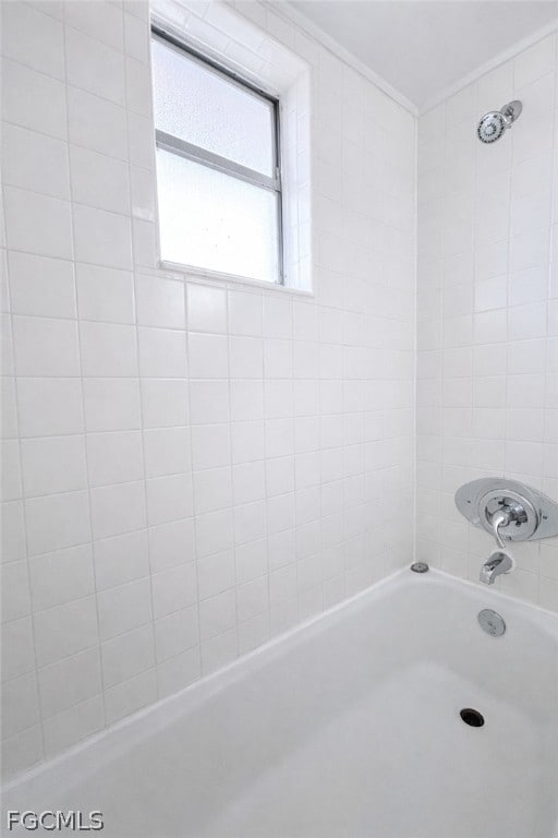 Building Photo - 633 SE 12th Ct