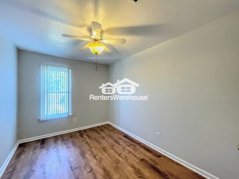 Building Photo - 3930 Rica Dr