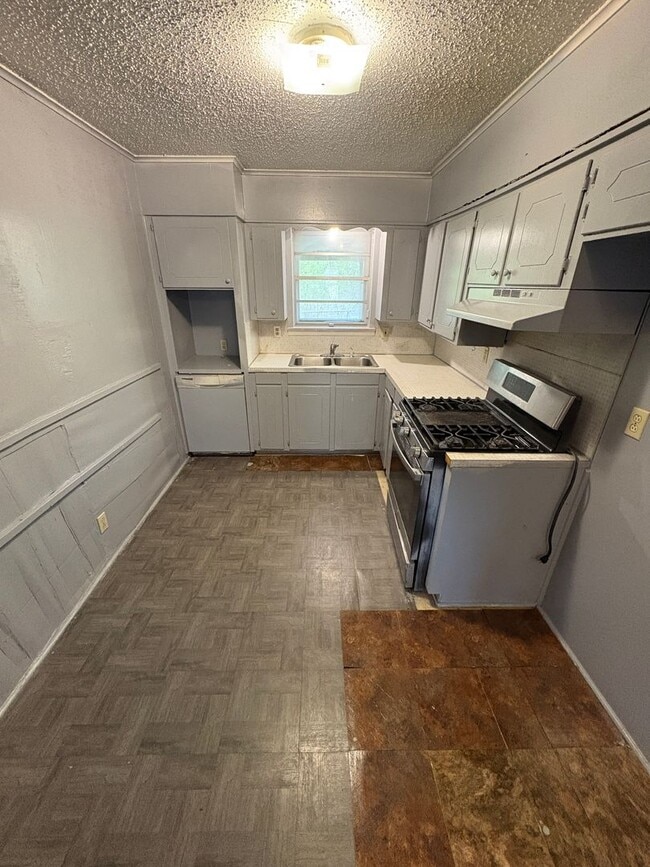 Building Photo - 5526 Cross Timbers Dr