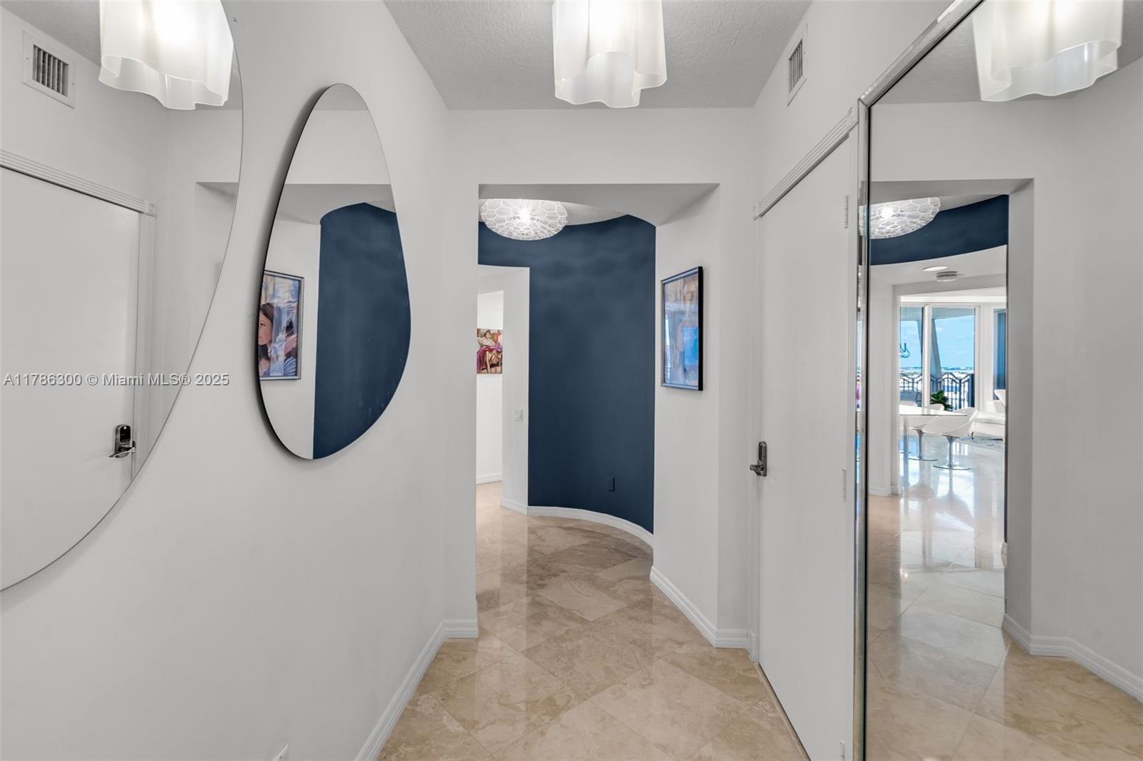 Building Photo - 1500 Ocean Dr