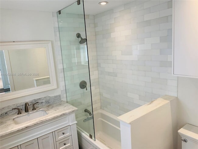 Building Photo - 4218 Braganza Ave