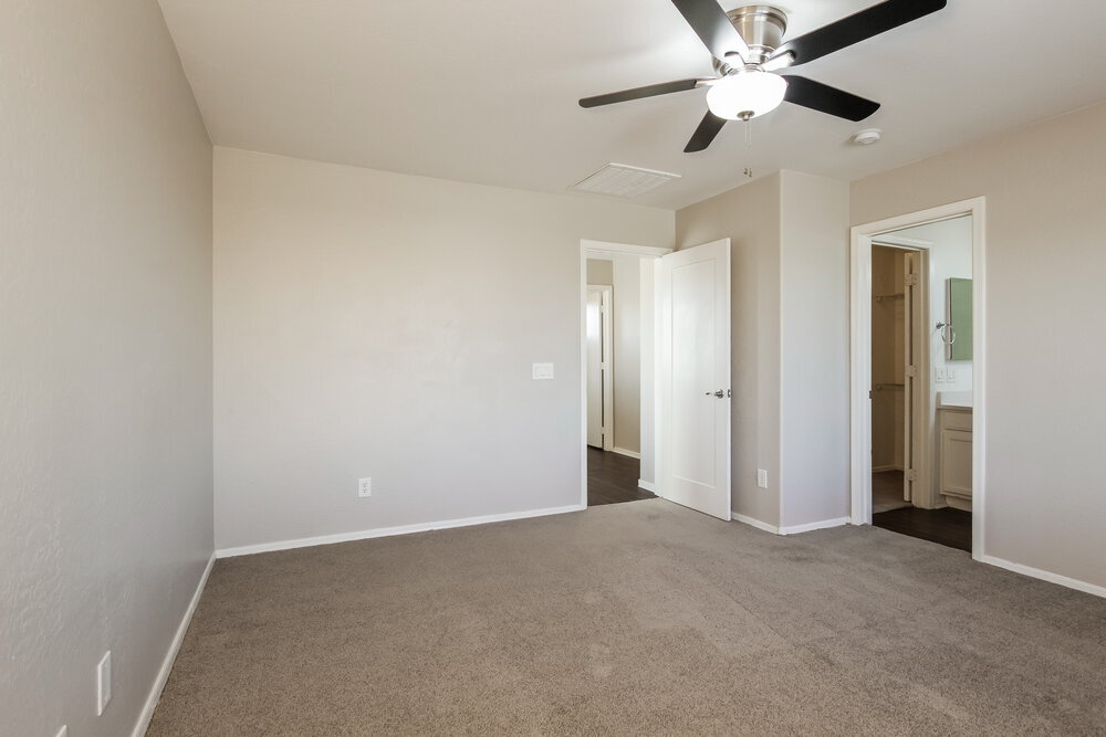 Building Photo - 1588 S 220th Ln