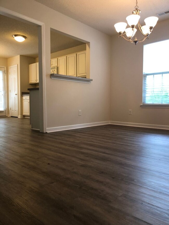 Building Photo - Available for immediate move in - Gorgeous...
