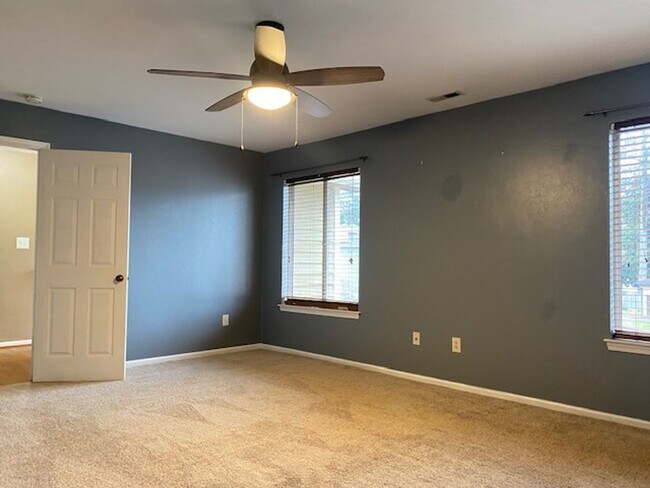 Building Photo - Chesapeake Beach