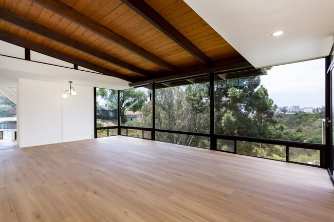Building Photo - 2837 Kalmia Pl