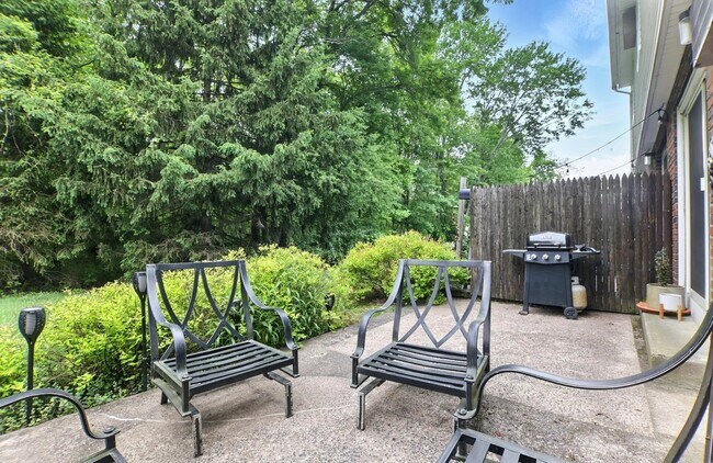 Building Photo - 62 Brandywine Ln