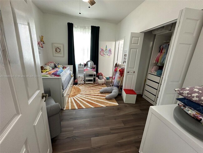 Building Photo - 2662 SW 118 Rd