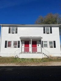 Building Photo - 2704 Creamery St