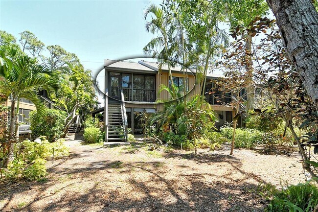 Building Photo - 1720 Glenhouse Dr