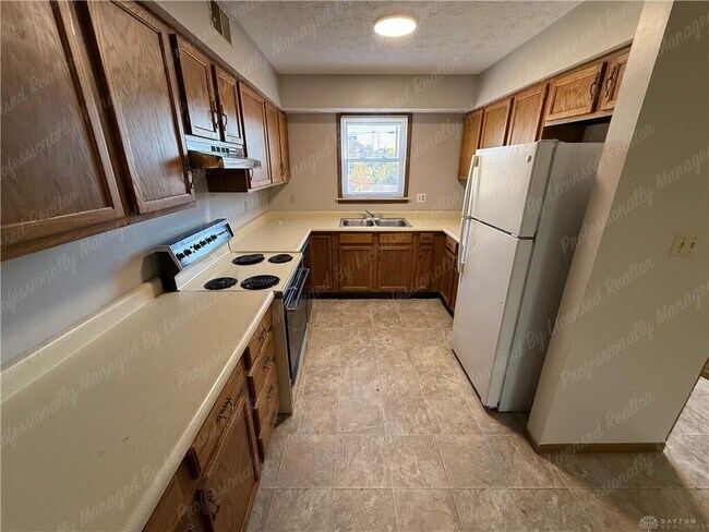 Building Photo - 557 N Broad St