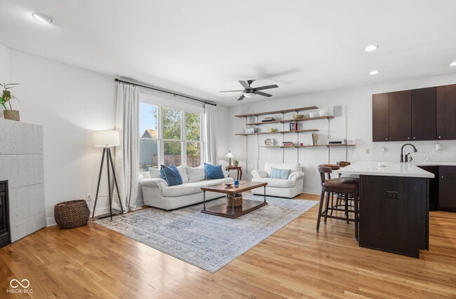 Building Photo - 228 E St Joseph St