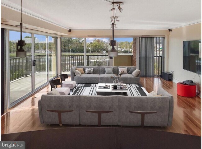 Building Photo - 1300 Army Navy Dr