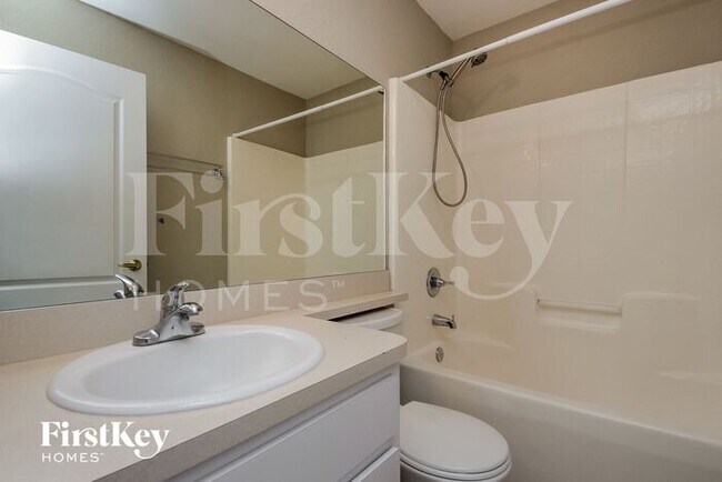 Building Photo - 157 Oak Crossing Blvd