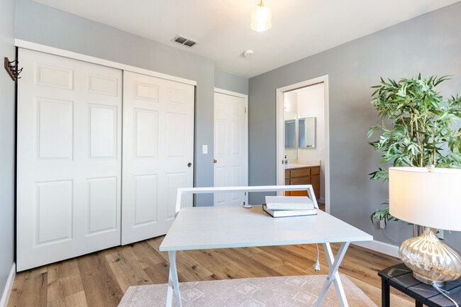 Building Photo - 1825 Hanford St