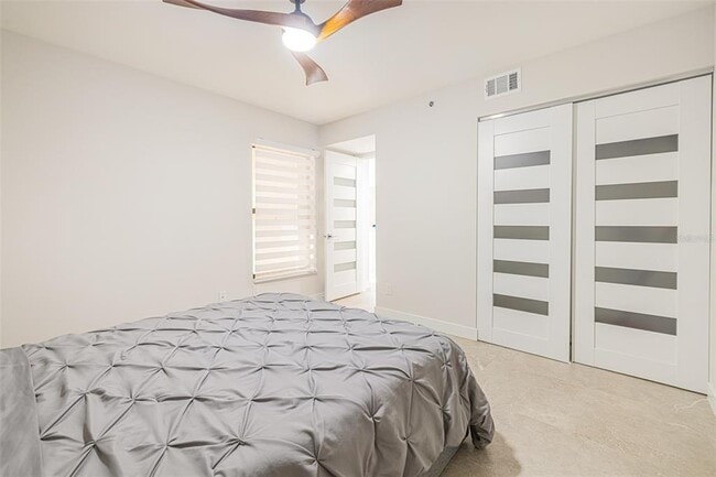 Building Photo - 16320 Kelly Cove Dr