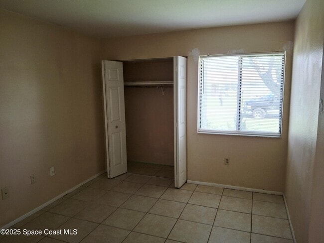 Building Photo - 150 Osceola Ave