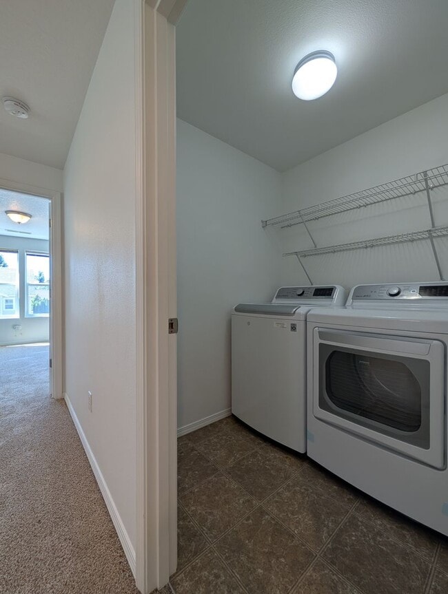 Building Photo - Fantastic 3 Bedroom, 2.5 Bath In Thurston ...