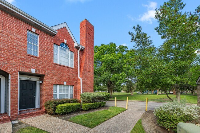 Building Photo - 7947 Knight Rd