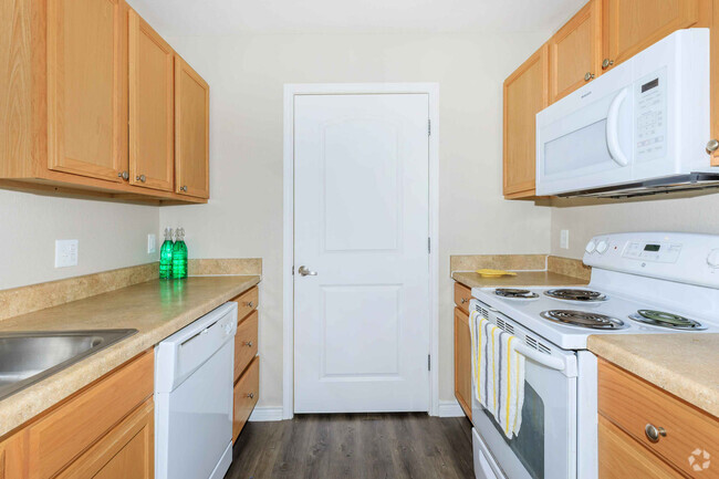 Modern Kitchens at Inwood Crossings Apartments in Wichita, KS