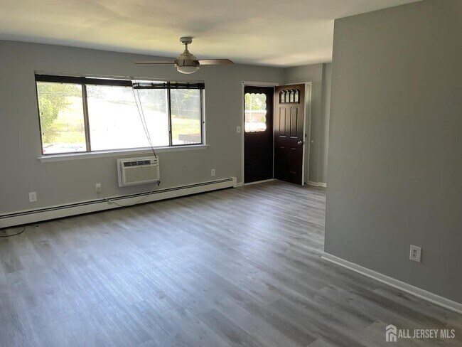 Building Photo - 1334 Cricket Ln